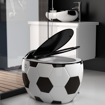 3D Voetbal kijkt Ontwerp Zonder water van de het Toiletdoos van Siphonic het Ééndelige
