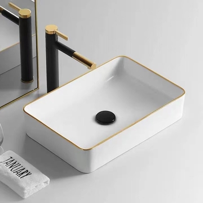 Tapkraan van het waterval de Zwarte Bassin met Gouden Handvat Hete en Koude Mixer