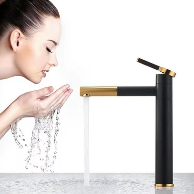 Tapkraan van het waterval de Zwarte Bassin met Gouden Handvat Hete en Koude Mixer