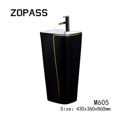 Het ceramische 525*430*860mm Sanitaire Één stuk van het Warenbassin met Zwart Toilet